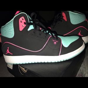 Nike Jordan 1 Flight 2 GG size 7Y